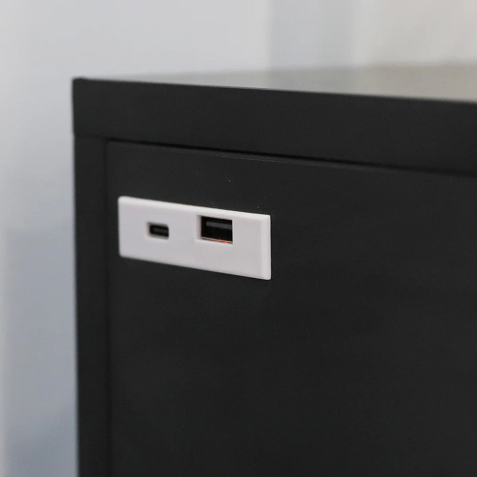 Escritorio Eva con 13 cajones, color negro