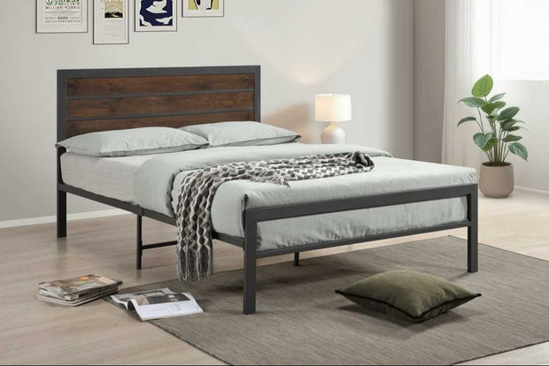 Cama de plataforma metálica BM10