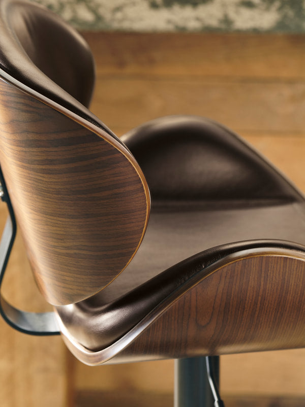 Ashley D121-430 Pollzen Juego de taburetes de bar blanco