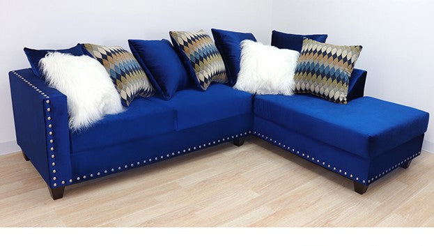 2019 Sectional Nailheads