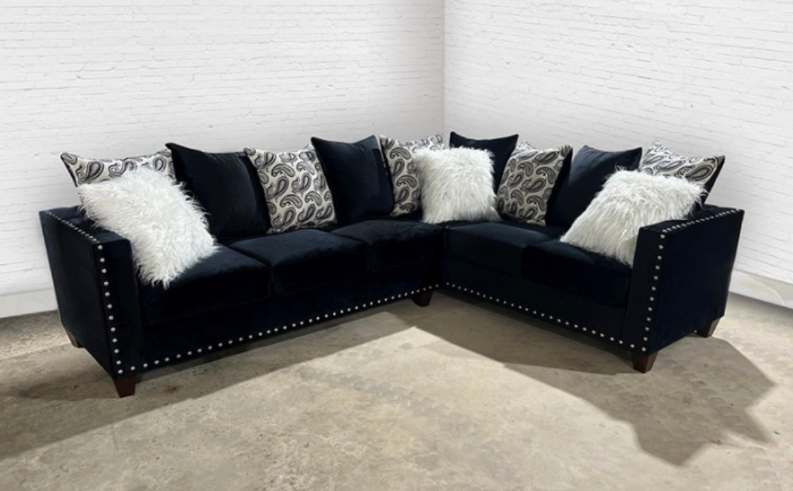8000 Black Sectional Nailheads